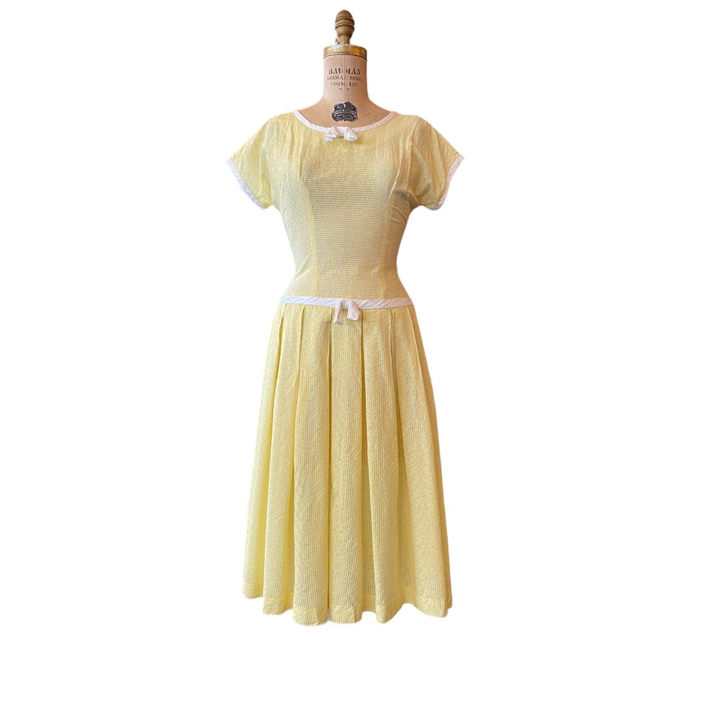 1950s summer dress, yellow pinstriped, vintage 50s dress, full skirt, fit flare